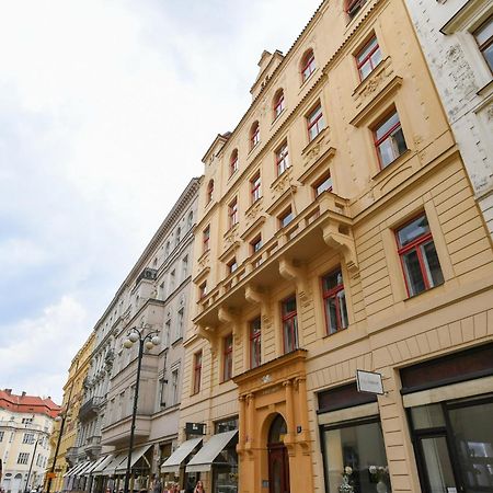 Stunning Charles Bridge Apartment براغ المظهر الخارجي الصورة