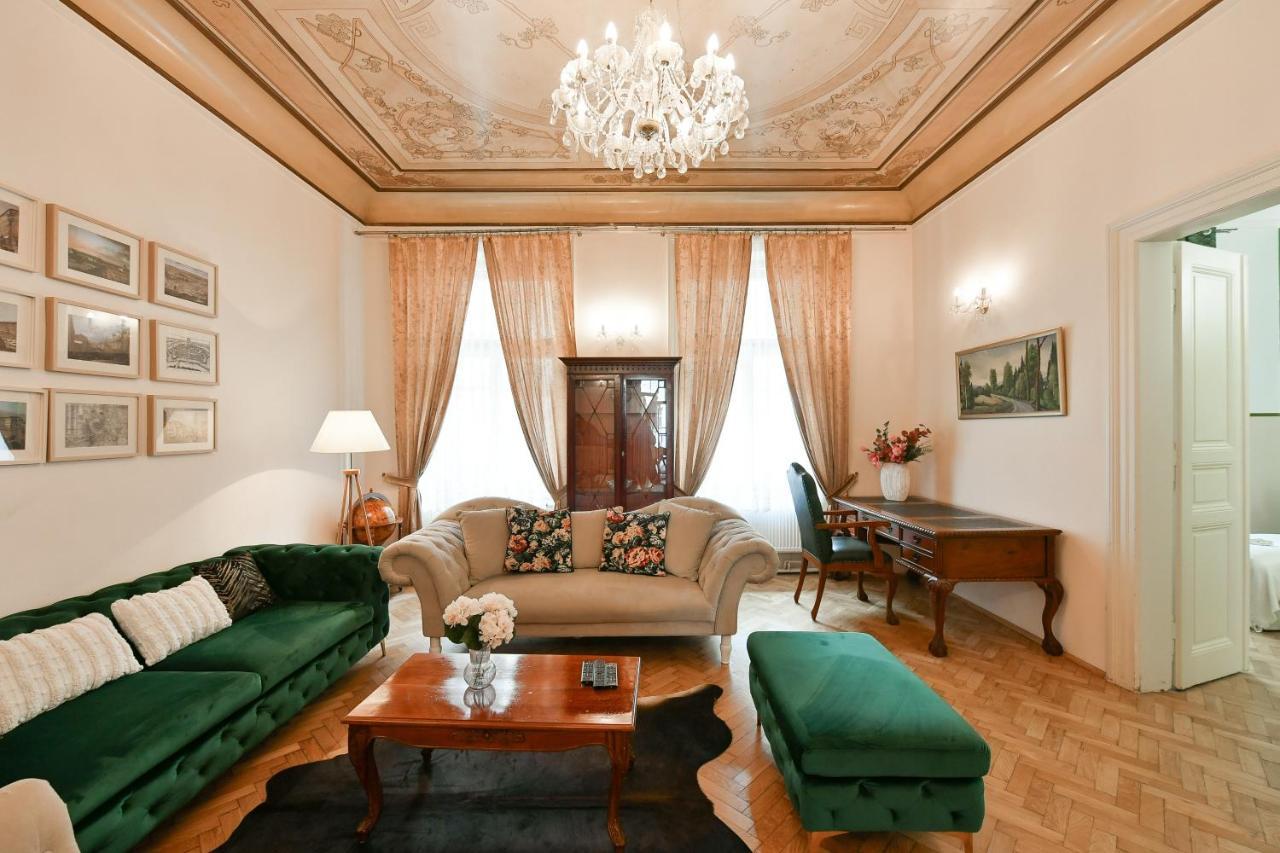 براغ Stunning Charles Bridge Apartment المظهر الخارجي الصورة